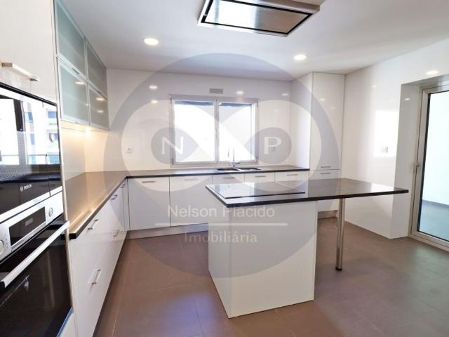 Apartamento venda em Colinas do Cruzeiro, Odivelas