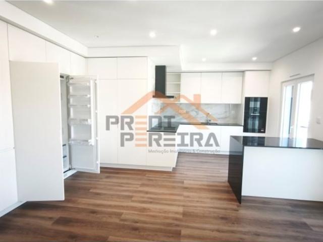 Apartamento venda em Ramada e Caneças, Odivelas