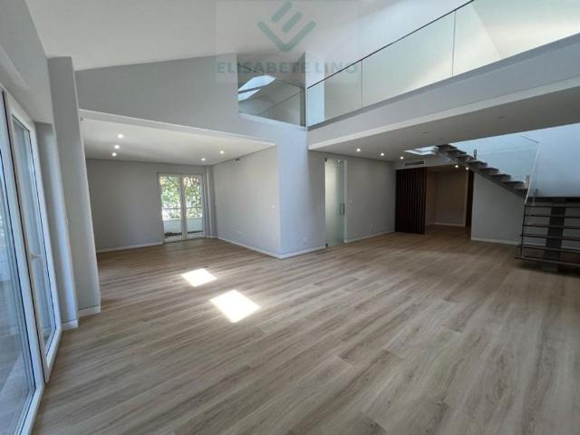 Apartamento venda em Carcavelos, Cascais