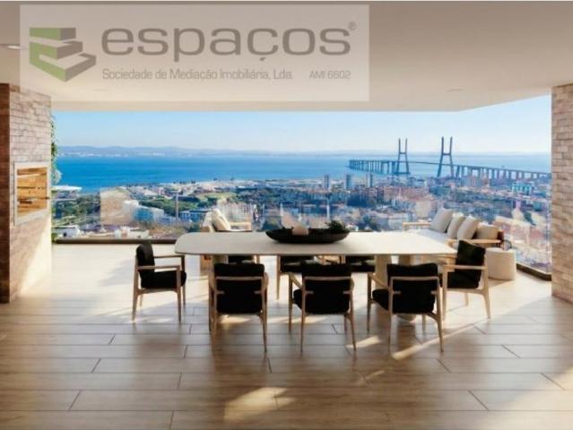 Apartamento venda em Terraços da Ponte, Santiago Dos Velhos