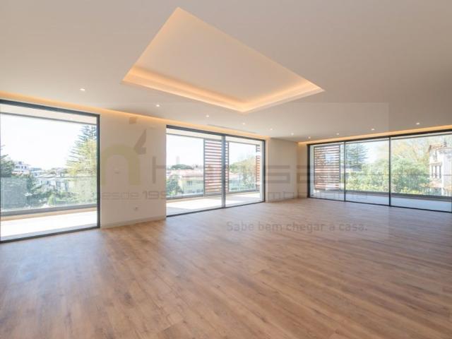 Apartamento venda em Carcavelos, Cascais