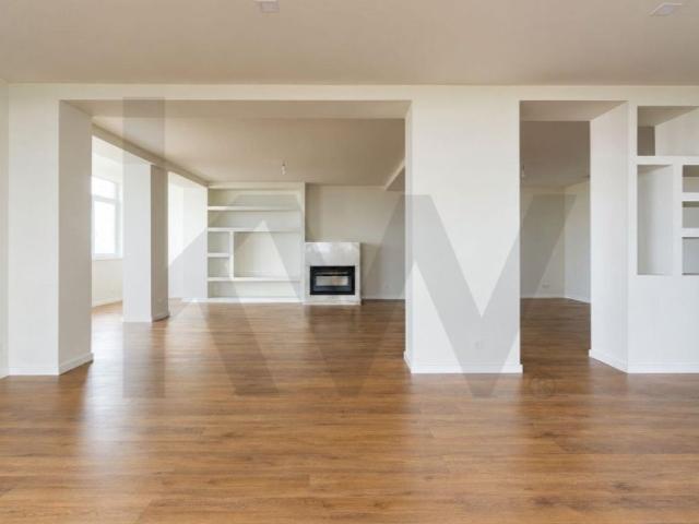 Apartamento venda em São Francisco Xavier, Lisboa