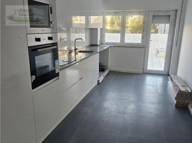 Apartamento venda em Massamá, Massamá e Monte Abraão