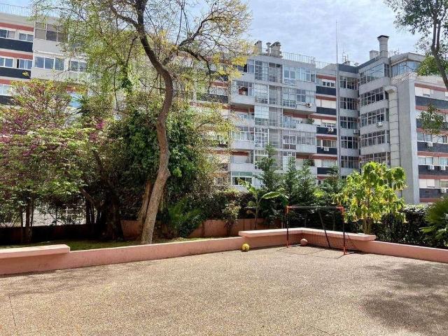 Apartamento venda em Estrela, Lisboa