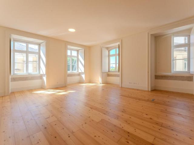 Apartamento venda em Misericórdia, Lisboa