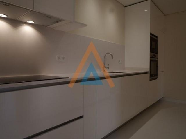 Apartamento venda em Porto, Lordelo Do Ouro