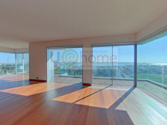 Apartamento venda em São Francisco Xavier, Lisboa