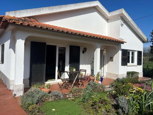 Casa venda em Olho Marinho, Óbidos