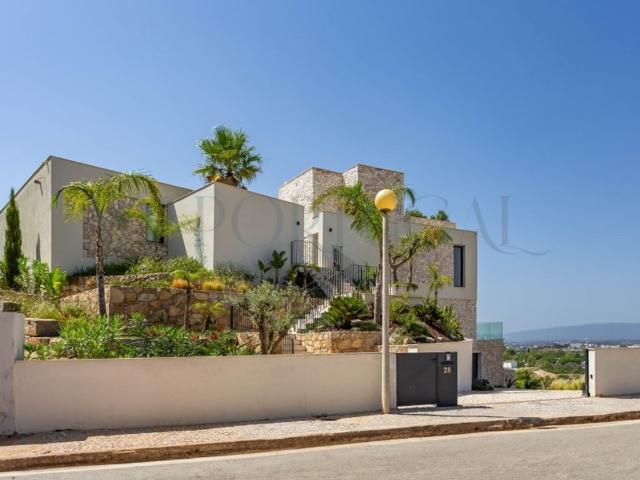 Casa venda em Estômbar, Faro