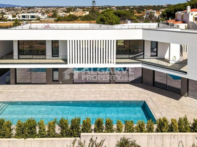 Casa venda em Albufeira e Olhos de Água, Albufeira