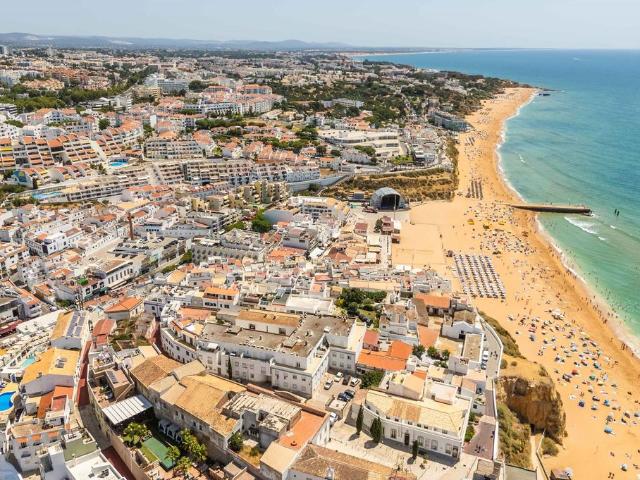Casa venda em Albufeira e Olhos de Água, Albufeira