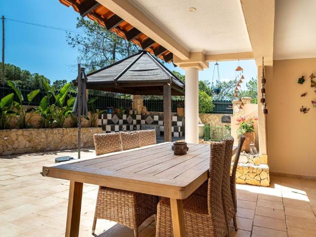 Casa venda em Albufeira e Olhos de Água, Albufeira