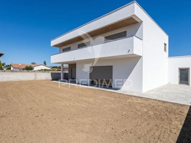Casa venda em Batalha, Leiria