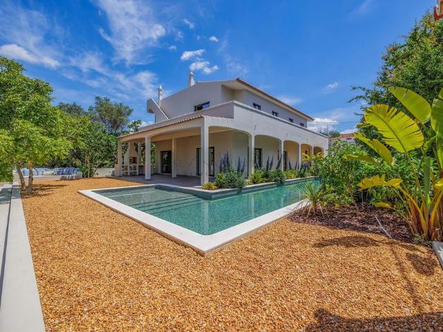 Casa venda em Albufeira e Olhos de Água, Albufeira