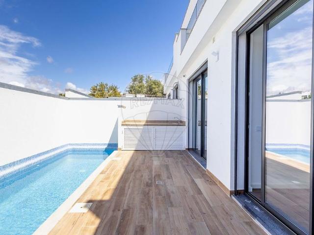 Casa venda em Alfandanga, Olhão