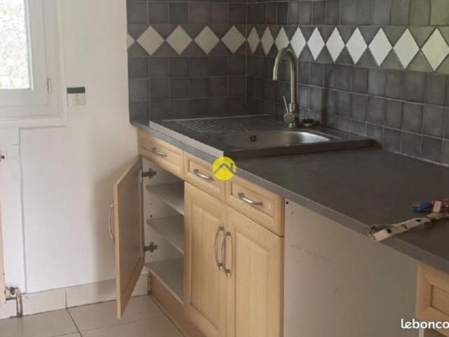 Maison vente à Saint-Amand-Montrond, La Guerche-sur-l'aubois