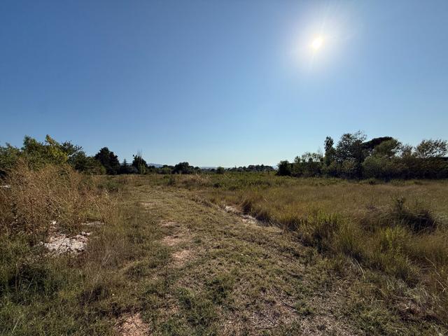 Terrain vente à Hameau des Hermentaires, Pourrières