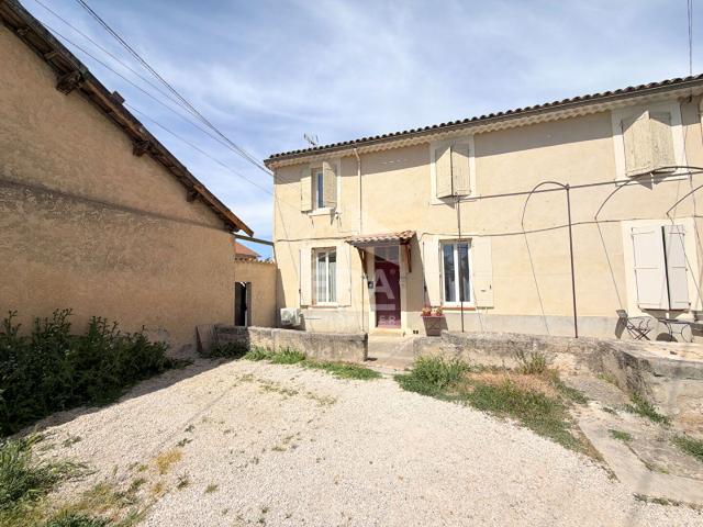 Local Commercial vente à Apt, Pertuis