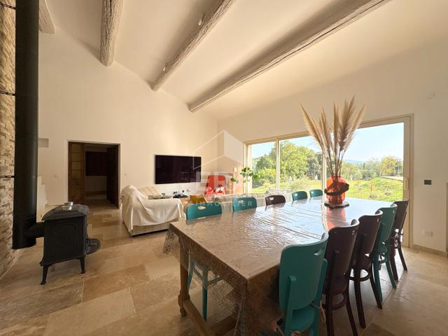 Maison vente à Apt, La Tour-d'aigues
