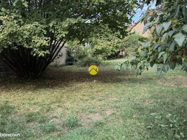 Maison vente à La Guerche-sur-l'Aubois, Cher