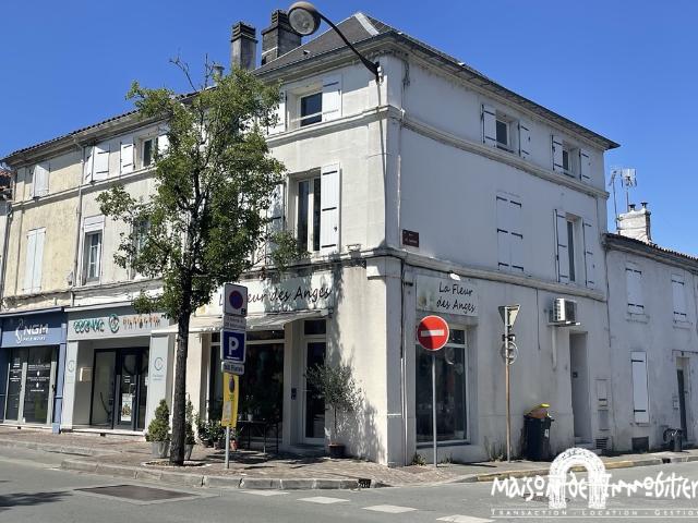 Immeuble vente à Cognac, Vieux Cognac Immeuble vente à Cognac, Vieux Cognac