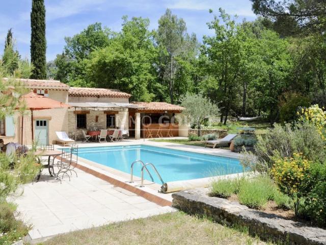 Maison vente à Apt, Lacoste
