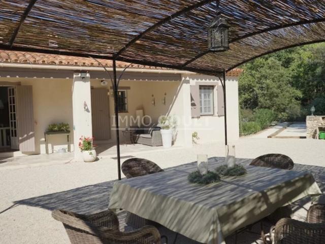 Maison vente à Apt, Ménerbes