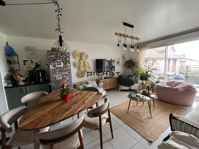 Appartement vente à Gex, Chevry