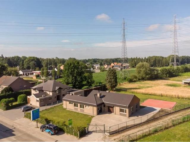 Chalet vente à Sint-niklaas, Oost-Vlaanderen