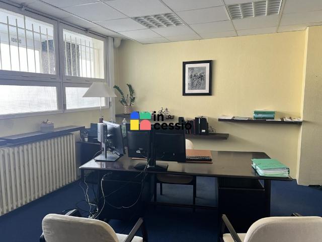 Bureau vente à Le Mans