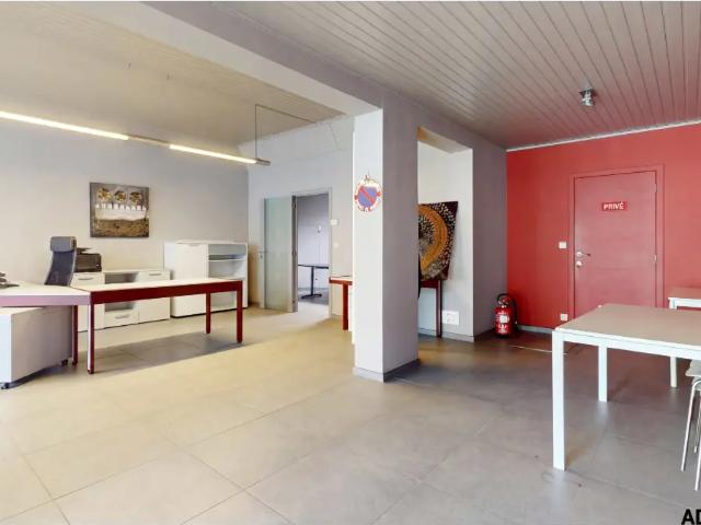 Bureau vente à Beloeil, Wallonie