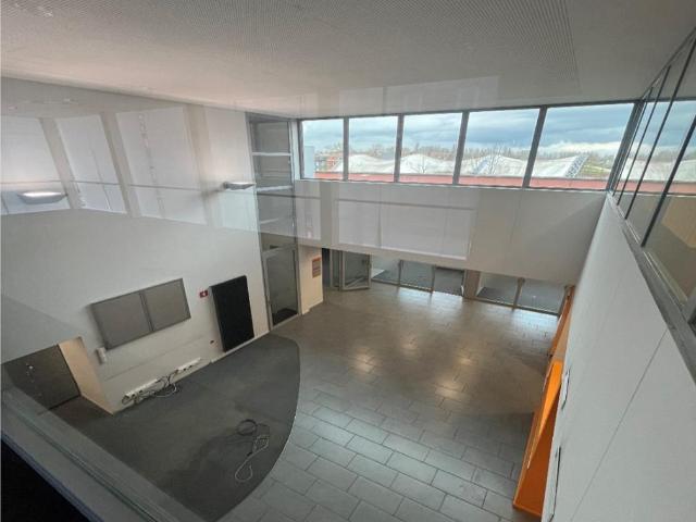 Bureau vente à Comines-warneton, Wallonie