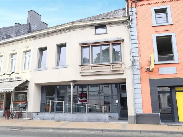 Bureau vente à Florennes, Wallonie