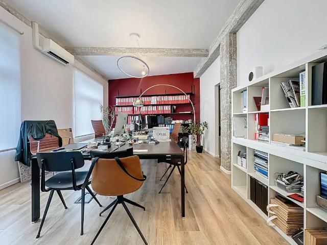 Bureau vente à Vorst, Bruxelles