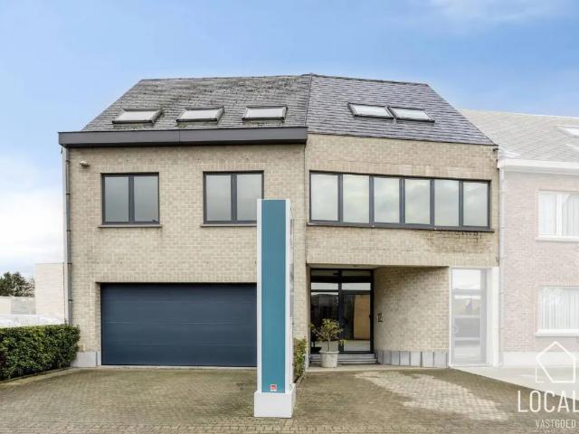 Bureau vente à Haaltert, Oost-Vlaanderen
