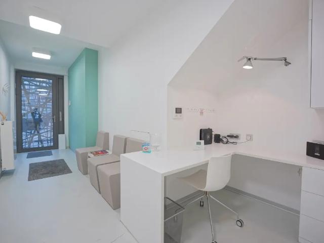 Bureau vente à Huy, Wallonie