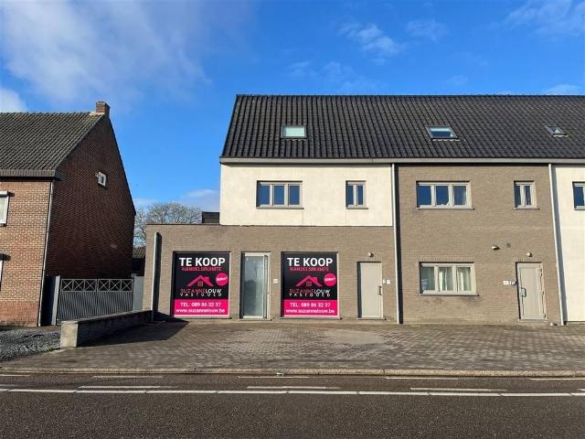 Bureau vente à Maaseik, Limburg