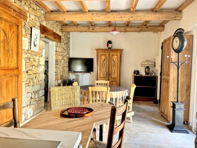 Maison vente à Sainte-cécile-les-vignes