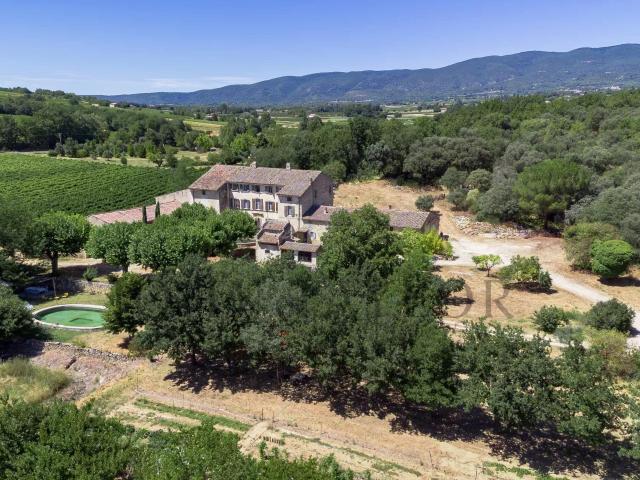 Maison vente à Apt, Ansouis