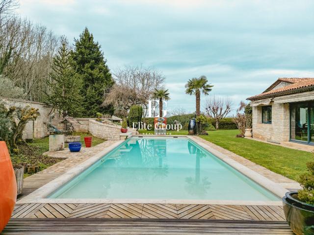 Maison vente à La Quérillère, Suaux