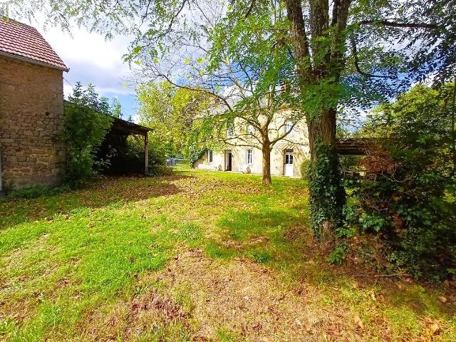 Maison vente à Aubusson, Chénérailles