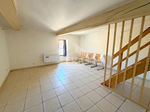 Local Commercial vente à Apt, Pertuis