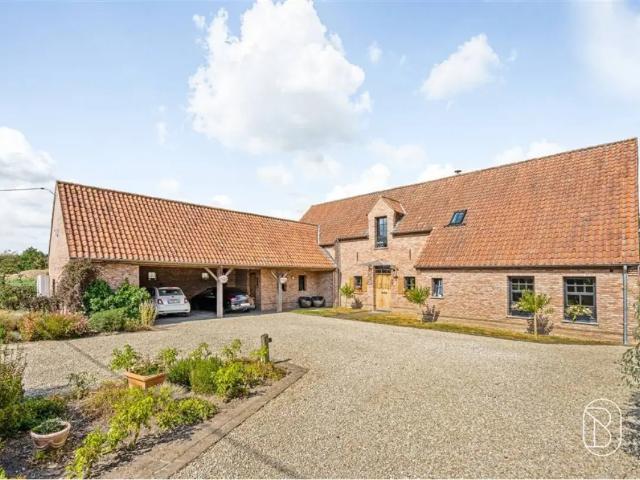 Ferme vente à Celles, Wallonie