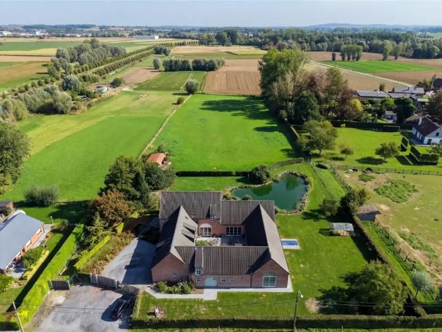 Ferme vente à Saint-Léger, Estaimpuis