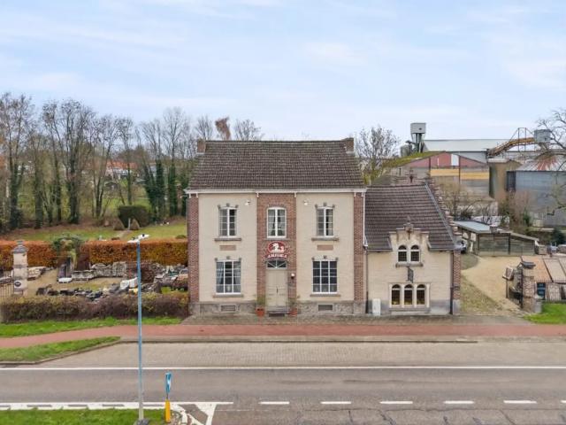Local Commercial vente à Orsmaal, Vlaams-Brabant