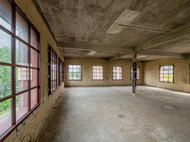 Local Commercial vente à Furnes, West-Vlaanderen