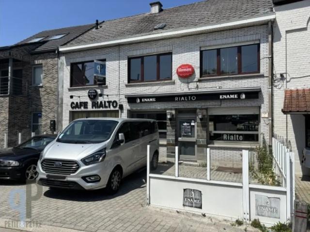 Local Commercial vente à Haaltert, Oost-Vlaanderen