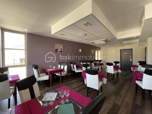 Local Commercial vente à Neufchâteau, Domrémy-la-pucelle
