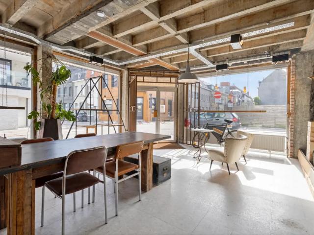 Local Commercial vente à Roeselare, West-Vlaanderen