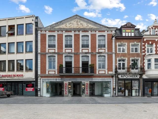 Local Commercial vente à Gelinden, Limburg